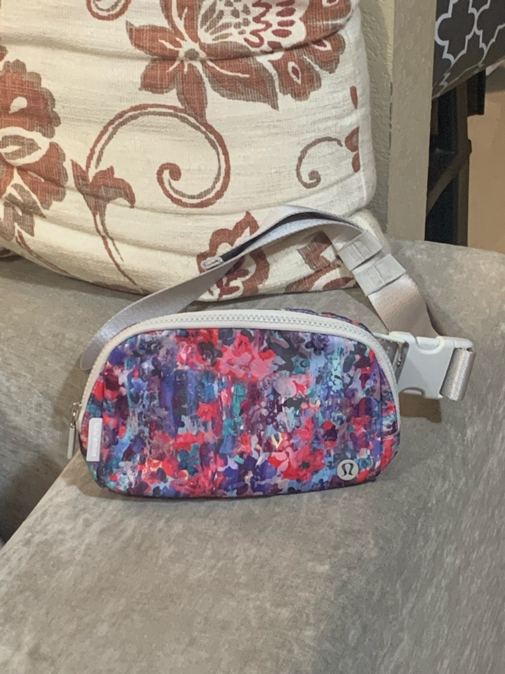 Lululemon Belt Bag - Picture 5 of 5
